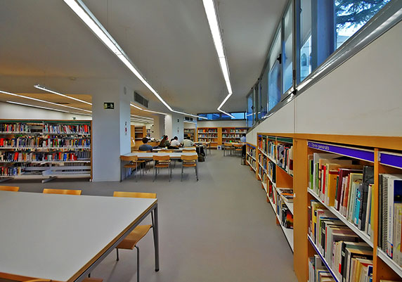 Biblioteca Joan Margarit