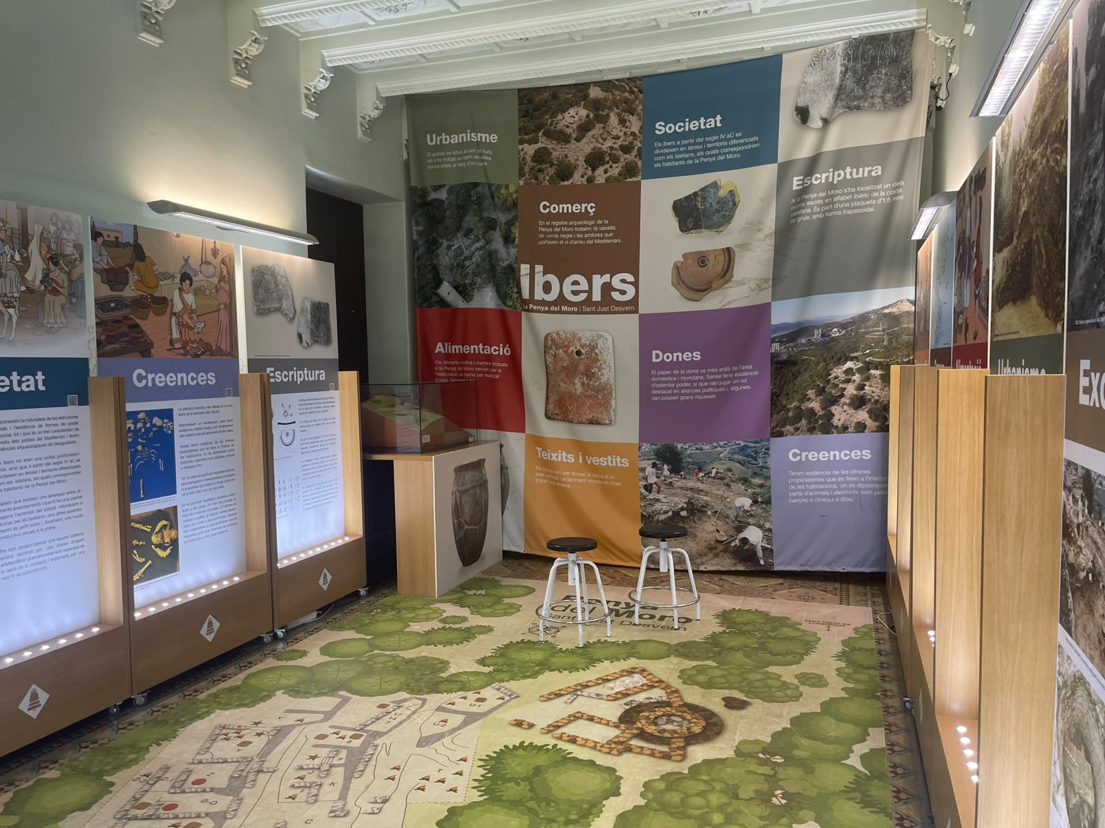 Sala CIM — exposició Ibers de la Penya del Moro